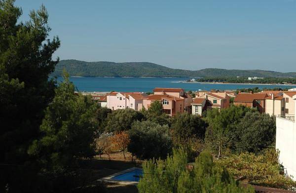 Ganze Wohnung, Studio Kodzoman No.5 with a balcony in Sibenik, Šibenik-Knin
