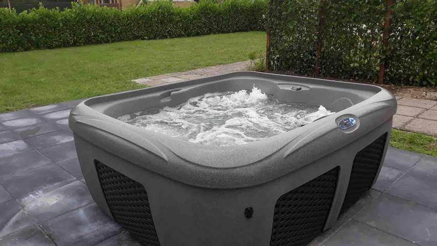 Ferienhaus für 10 Personen, mit Terrasse und Whirlpool, mit Haustier