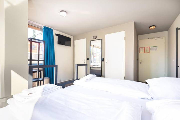 Hôtel pour 3 personnes, avec terrasse, animaux acceptés à Francfort-sur-le-Main - 2