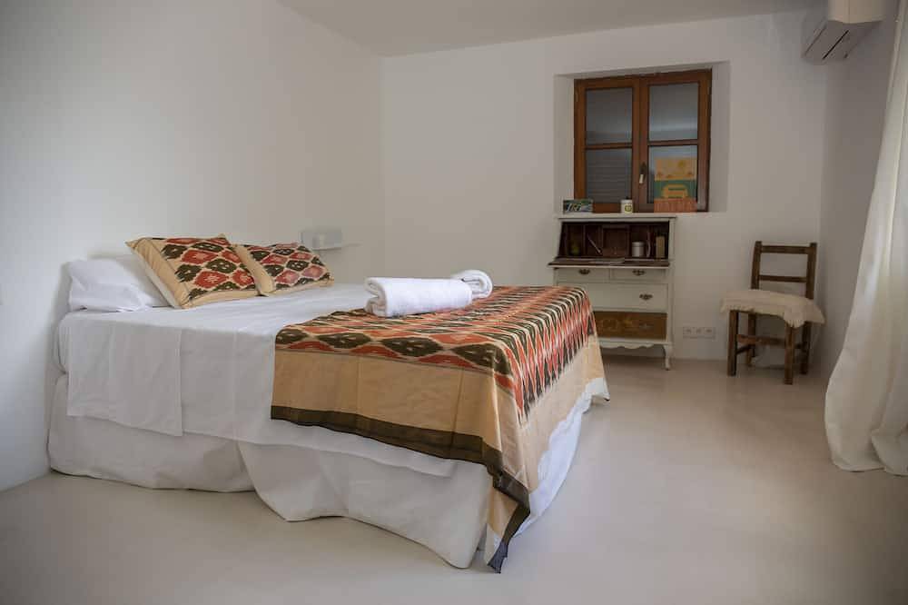 Splendid villa with nice views over the valley in Esporles, Mallorca Oeste