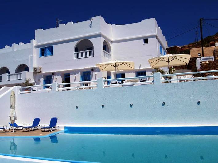 Hôtel pour 8 personnes, avec jardin ainsi que bassin pour enfant et piscine dans Chora (Ios) - 4