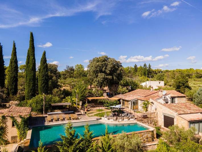 Chalet para 16 personas, con jardín además de vistas y piscina - 1