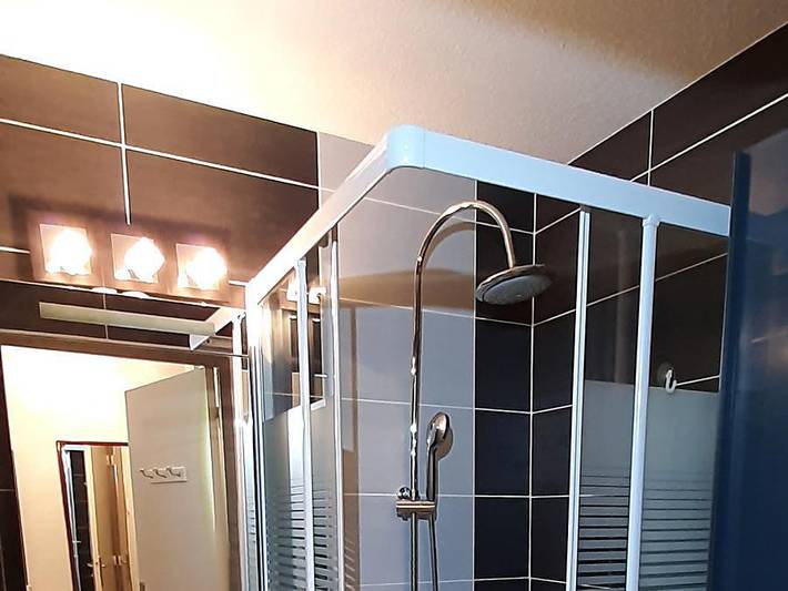 Camping für 4 Personen, mit Haustier in Französische Alpen - 3