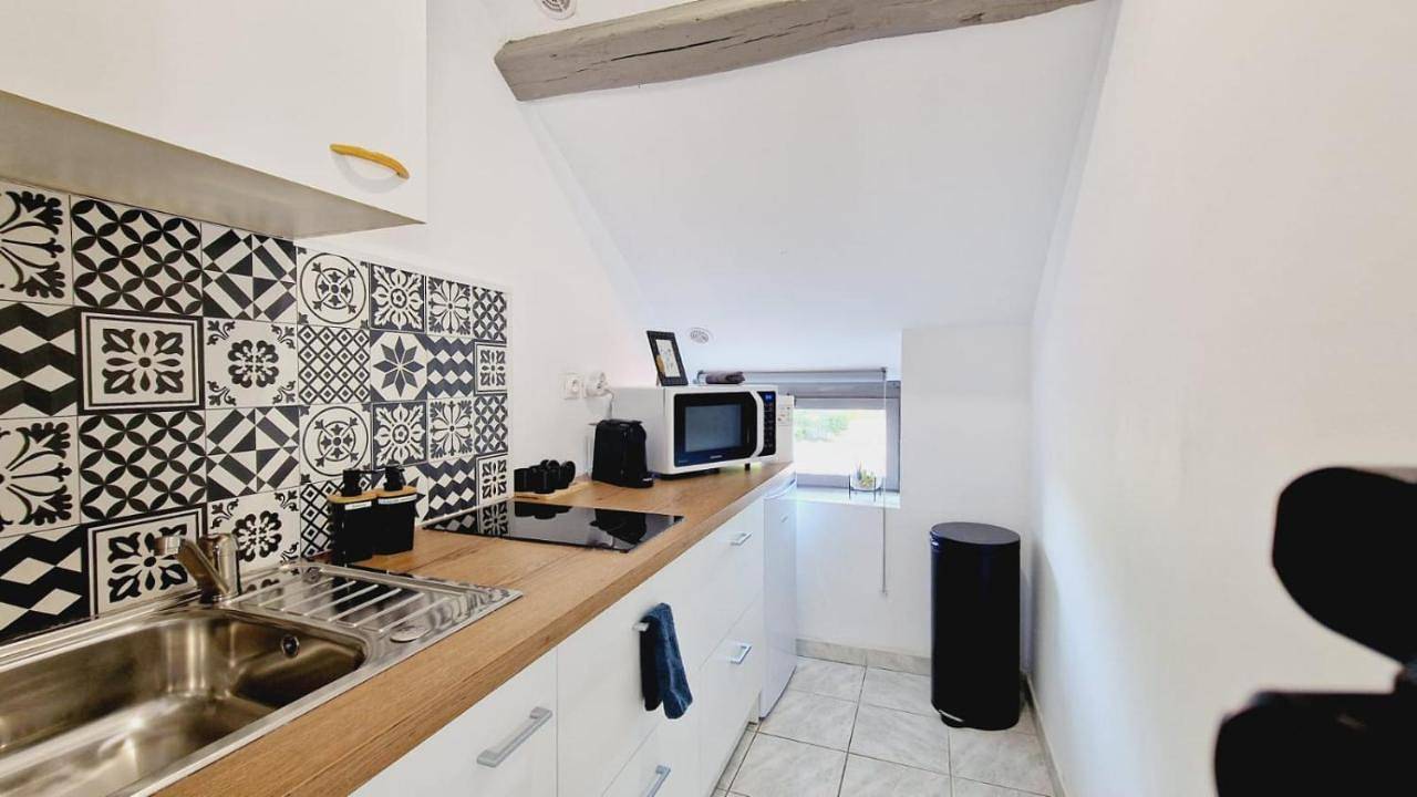 Appartement entier, One-Bedroom Apartment in Louvroil, Avesnes-sur-Helpe