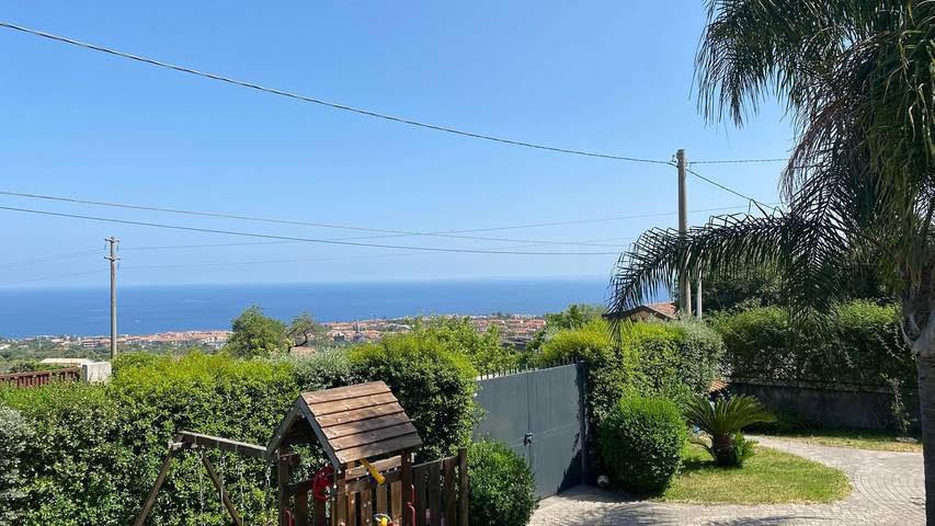 Gîte pour 4 personnes, avec jardin et vue sur l’océan à Aci Castello - 2