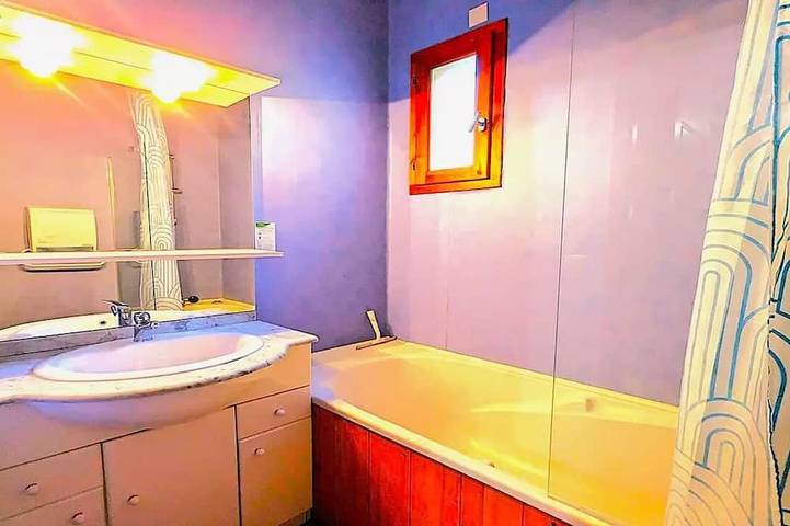 Gîte pour 6 personnes, avec terrasse, animaux acceptés dans Station De Ski Pelvoux Vallouise - 4