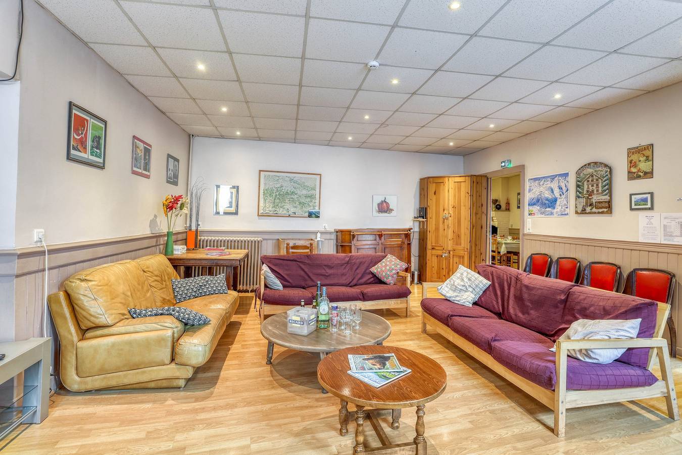 Spacious House in Bagnères-de-Luchon near the slopes, ideal. in Luchon-Superbagnères, Bagnères-de-Luchon