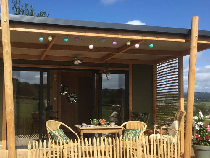 Gîte pour 4 personnes, avec piscine et jardin à Viry (Saône-et-Loire)