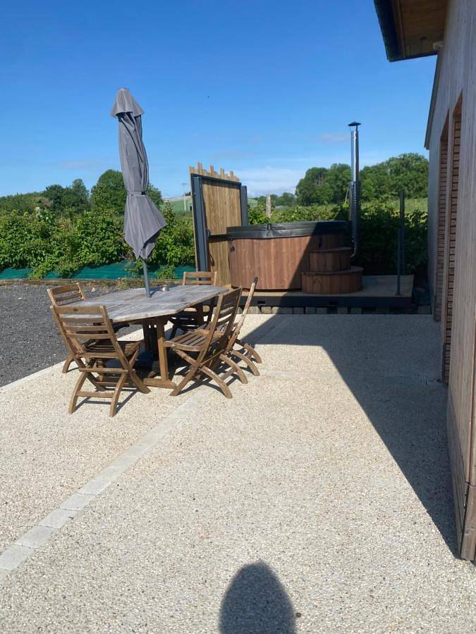 Location de vacances pour 7 personnes, avec piscine et terrasse ainsi que jacuzzi et jardin à Saint-Saëns (Seine-Maritime) - 3