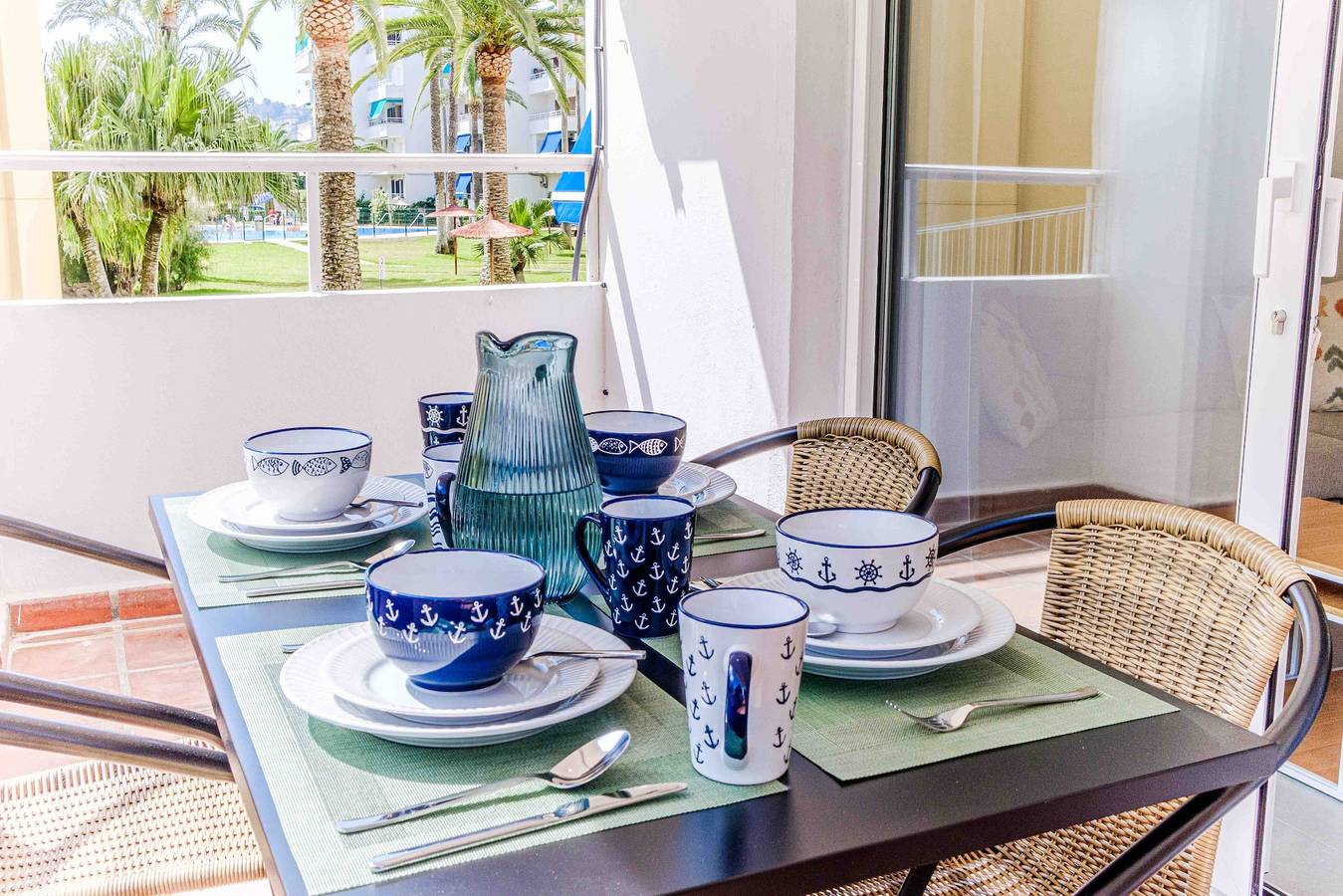 Appartamento intero, Don Pepe White Apartment, con Terraza, Wifi y Gran Piscina Comunitaria in Jávea, Costa Blanca