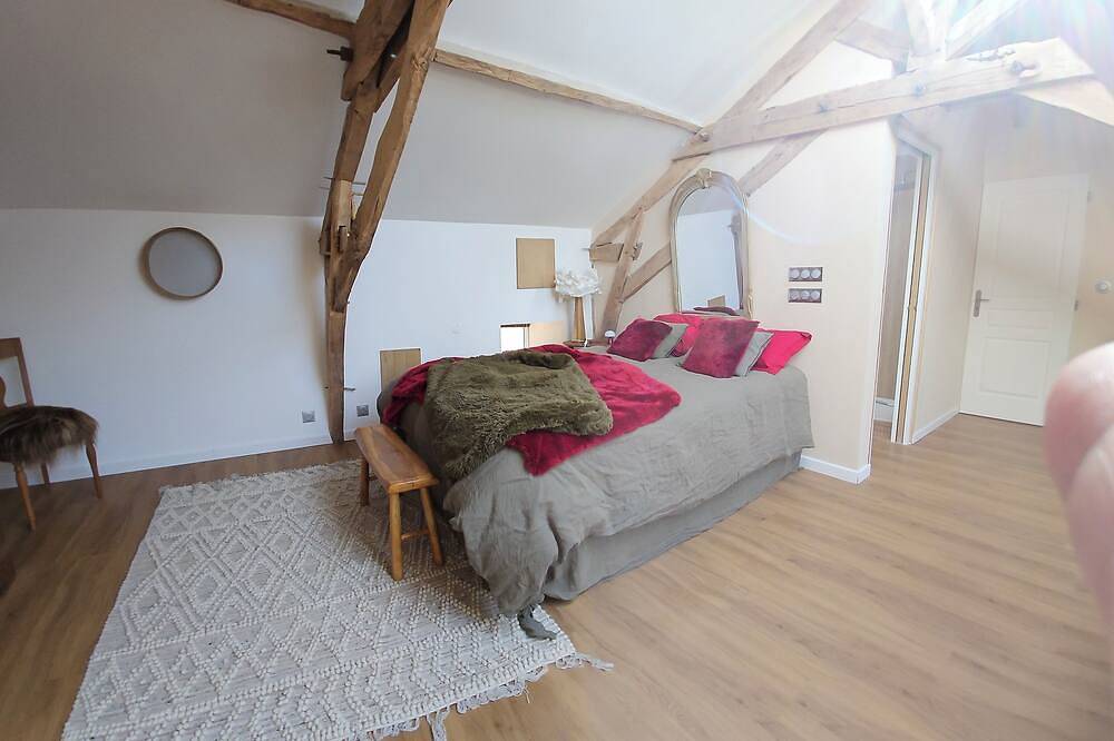 Chambre parentale 50 m2 Grand confort A 5 minutes du Lac de Neufond in Vergt, Périgord Blanc