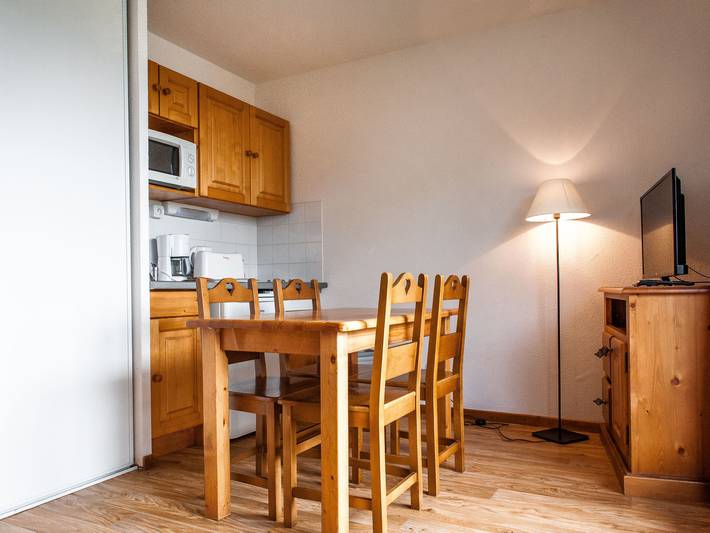 Gîte pour 8 personnes, avec jardin ainsi que sauna et balcon dans Lac Pavin - 3