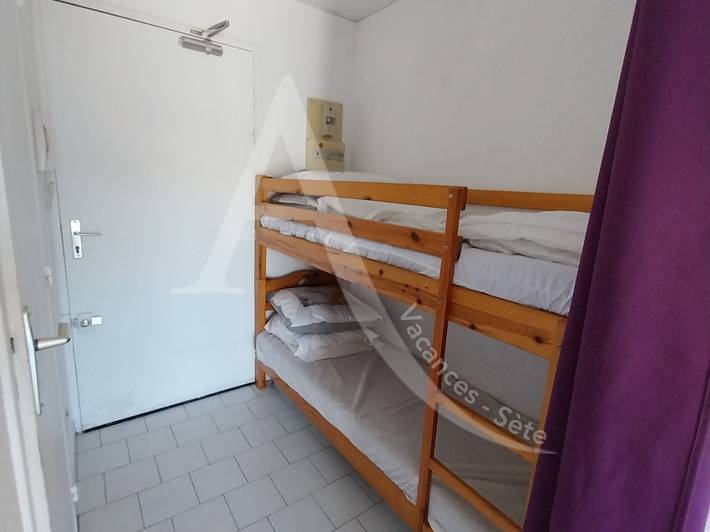 Gîte pour 4 personnes, avec terrasse dans Plage Lazaret - 4