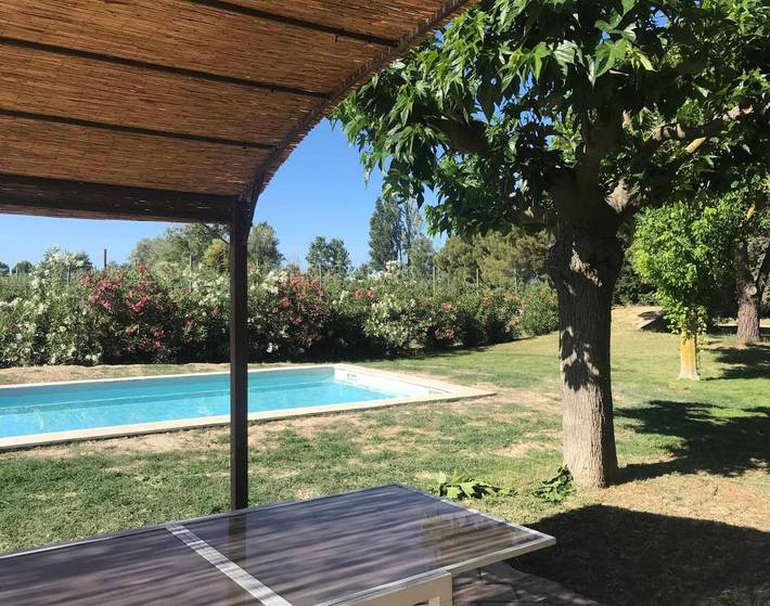 Location de vacances pour 12 personnes, avec piscine et vue ainsi que bassin pour enfant et jardin, animaux acceptés à Saint-Gilles - 2
