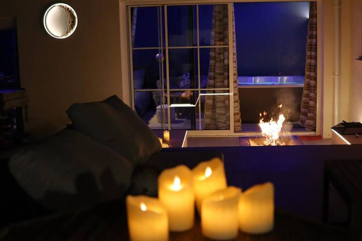 Maison d’hôte pour 2 personnes, avec Balcon et Terrasse ainsi que Jacuzzi et Jardin