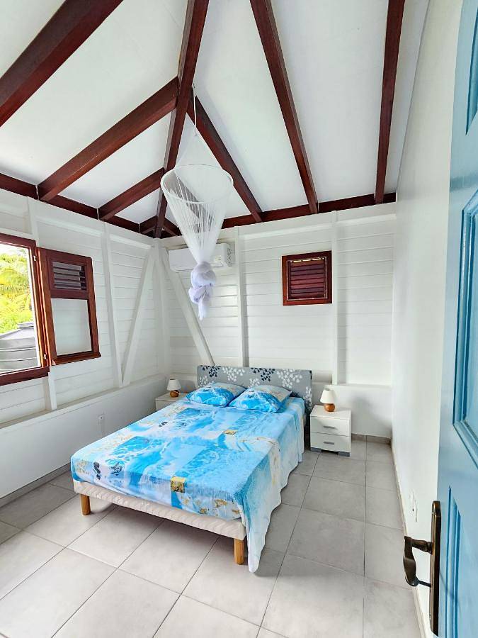 Villa pour 4 personnes, avec terrasse ainsi que jardin et vue