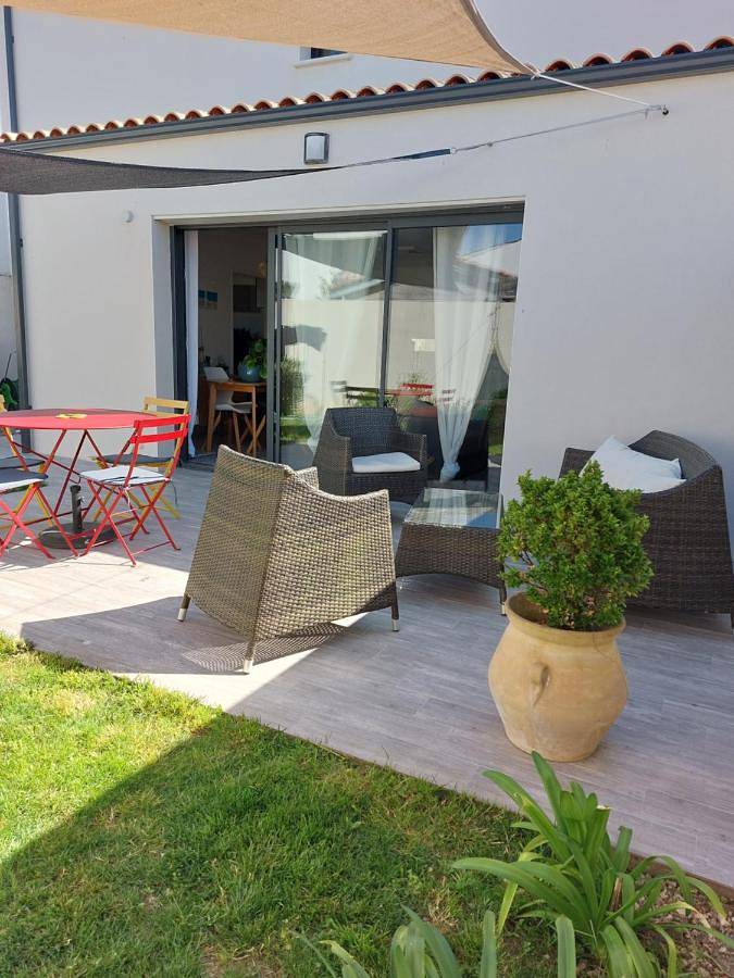 Location de vacances pour 6 personnes, avec jardin, adapté aux familles à Saint-Xandre - 3