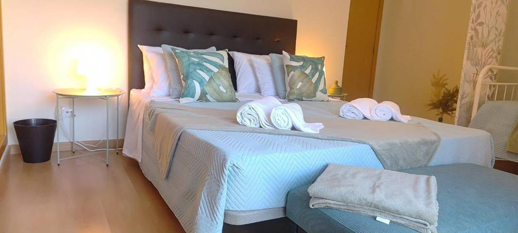 Hel lejlighed, 125 Azul Apartment - Olhão, spacious and bright with Wi-Fi and Air Conditioning in Pechão, Parque Natural da Ria Formosa