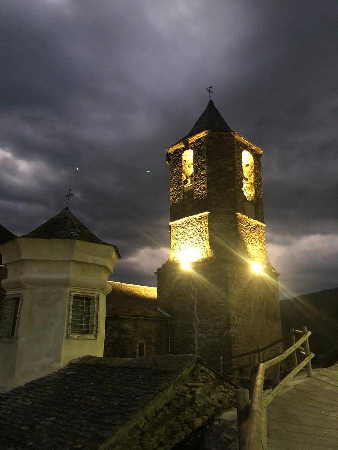 Gîte pour 4 personnes, avec vue et balcon à Rialp - 4