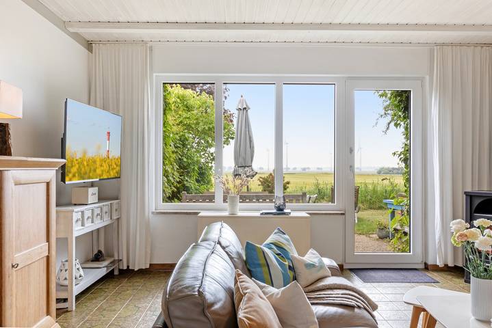 Ferienhaus für 4 Personen, mit Meerblick und Terrasse sowie Garten und Sauna