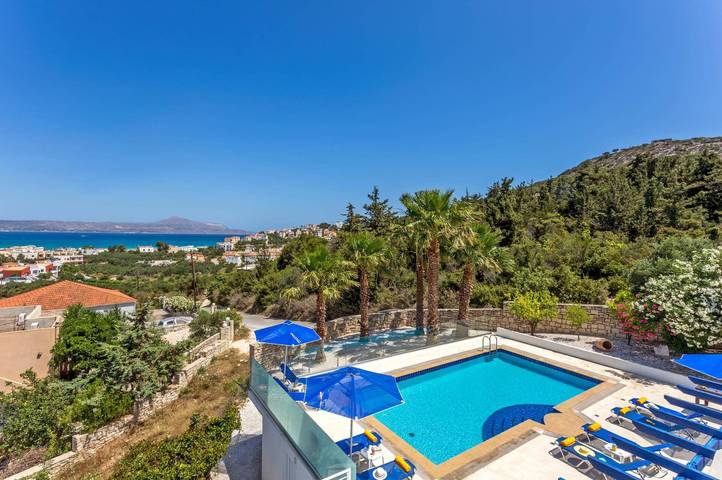 Villa for 8 people, with Garden in Almyrida