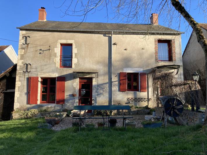 Gîte pour 5 personnes, avec piscine, adapté aux familles à Arquian
