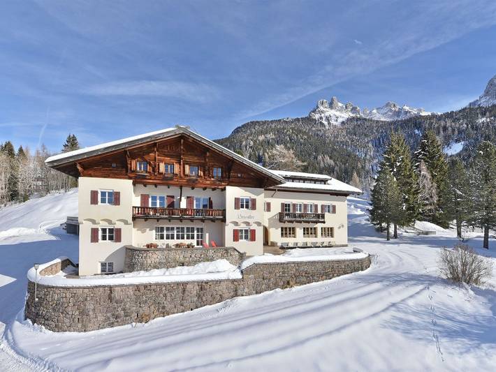 Hotel für 4 Personen, mit Garten und Ausblick - 1