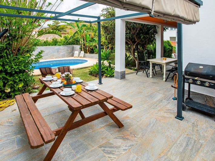 Ferienhaus für 12 Personen, mit Terrasse und Garten in Benajarafe - 2