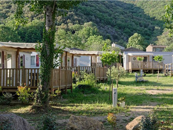 Mobil home pour 4 personnes, avec piscine à Les Aires