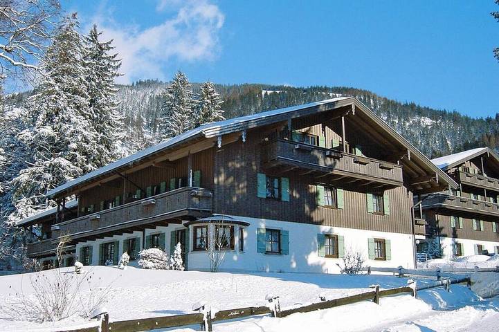 Ferienwohnung für 4 Personen, mit Terrasse und Garten sowie Sauna in Bayrischzell