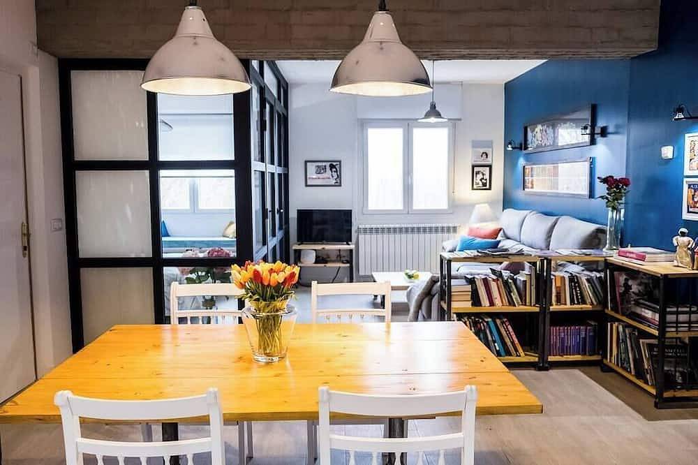 Entire apartment, Logroño center, a house with views in Logroño, La Rioja Province