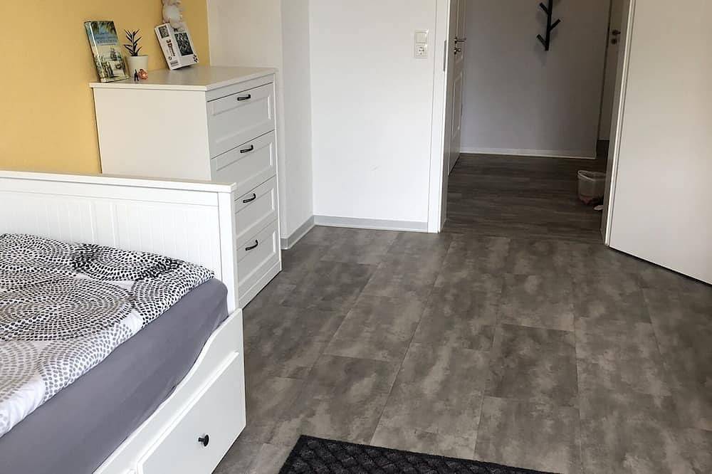 Ganze Wohnung, Moderne Ferienwohnung in alter Villa. Direkt am Thüringer Wald! in Georgenthal, Rennsteig