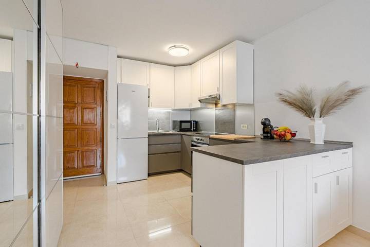 Gîte pour 6 personnes à Arona - 4