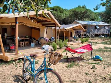 Camping für 5 Personen in La Flotte, Côte des Fleurs, Bild 2