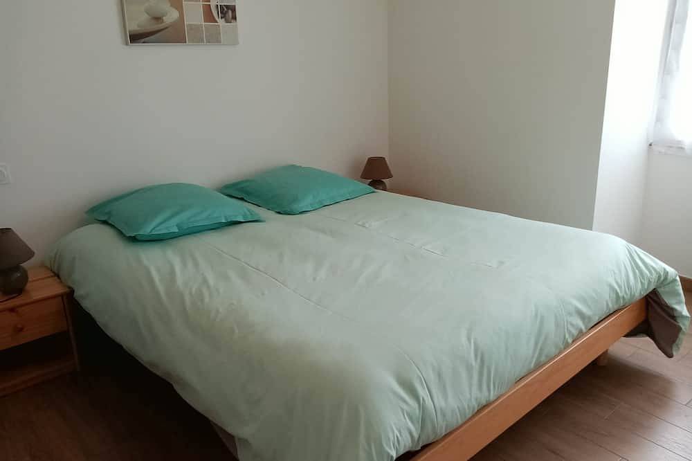 Loue gite, maison ancienne, indépendante, rénovée avec soin in Caden, Région de Vannes