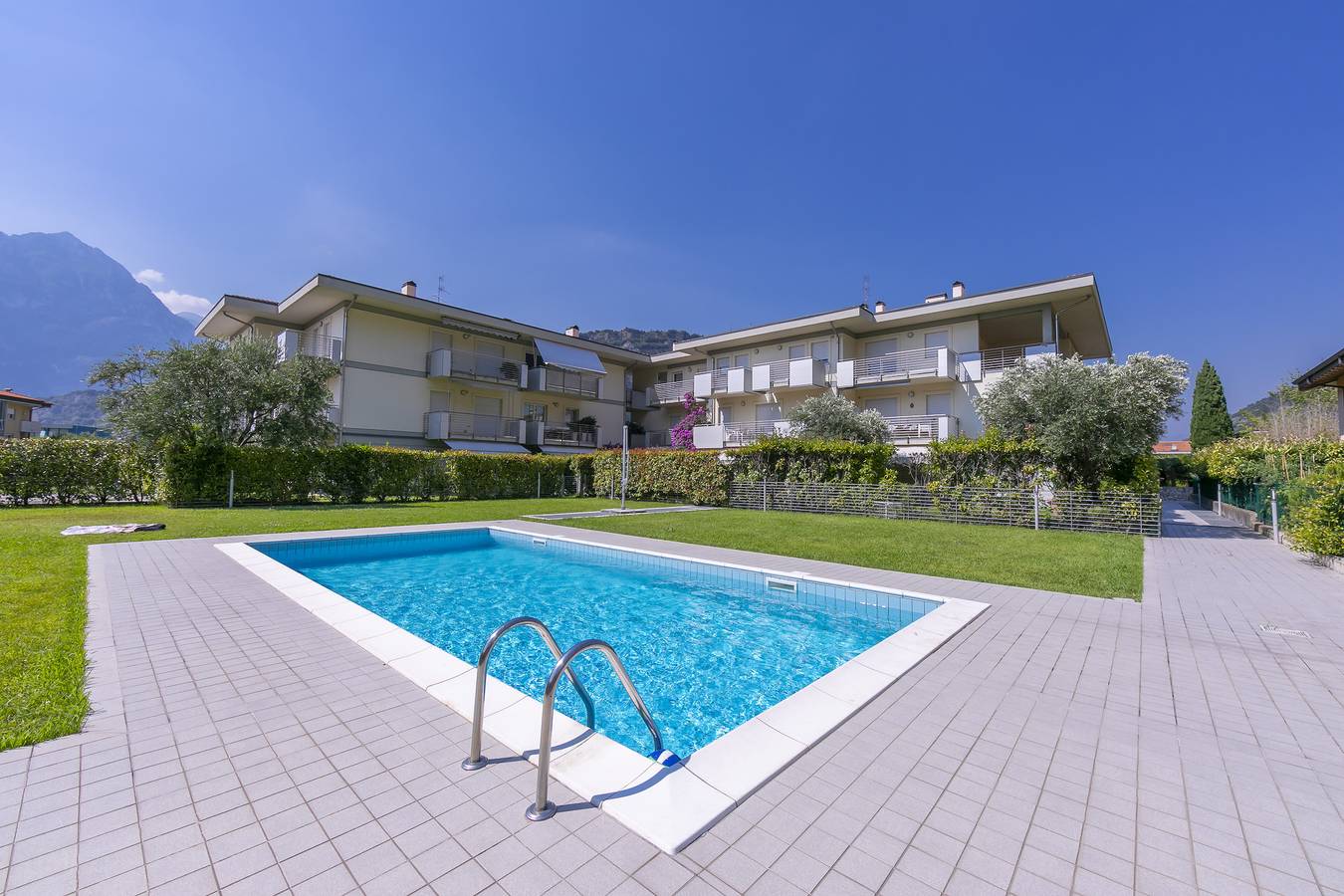 Apartamento entero, Torbole Relax, Pool & Balcony Apartment in Torbole, Nago-Torbole
