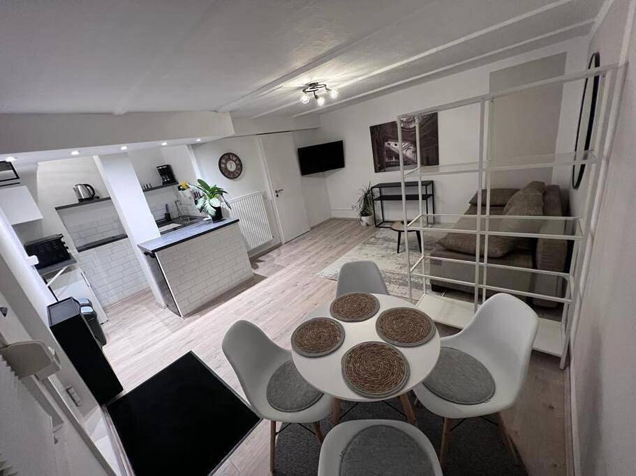 Ganze Wohnung, One-Bedroom Apartment in Wermelskirchen, Rheinisch-Bergischer Kreis