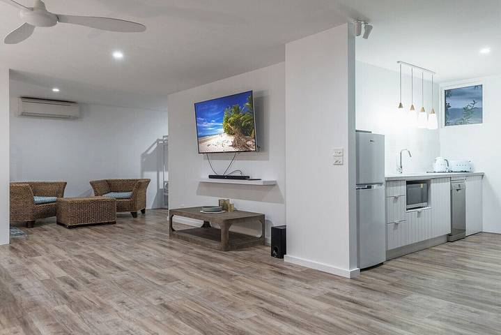 Holiday home for 12 people, with terrace in Port Douglas