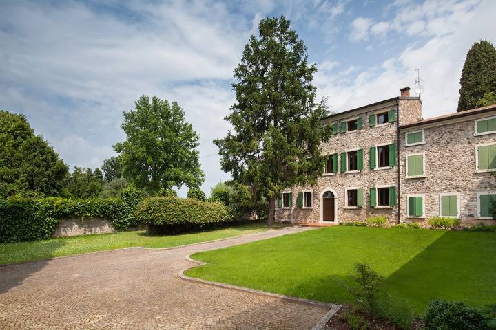 Ferienhaus für 12 Personen, mit Terrasse und Garten in Cavaion Veronese - 2