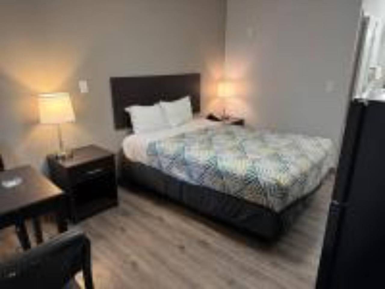 Apartamento entero, 1 cama tamaño queen | Se permite fumar | Microondas in Vancouver (Washington), Washington