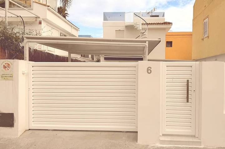 Ferienhaus für 6 Personen, mit Pool und Garten sowie Balkon - 1