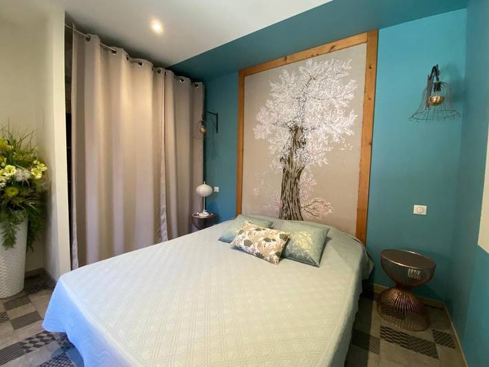 Location de vacances pour 4 personnes, avec jardin ainsi que vue et piscine à Beaucaire - 3