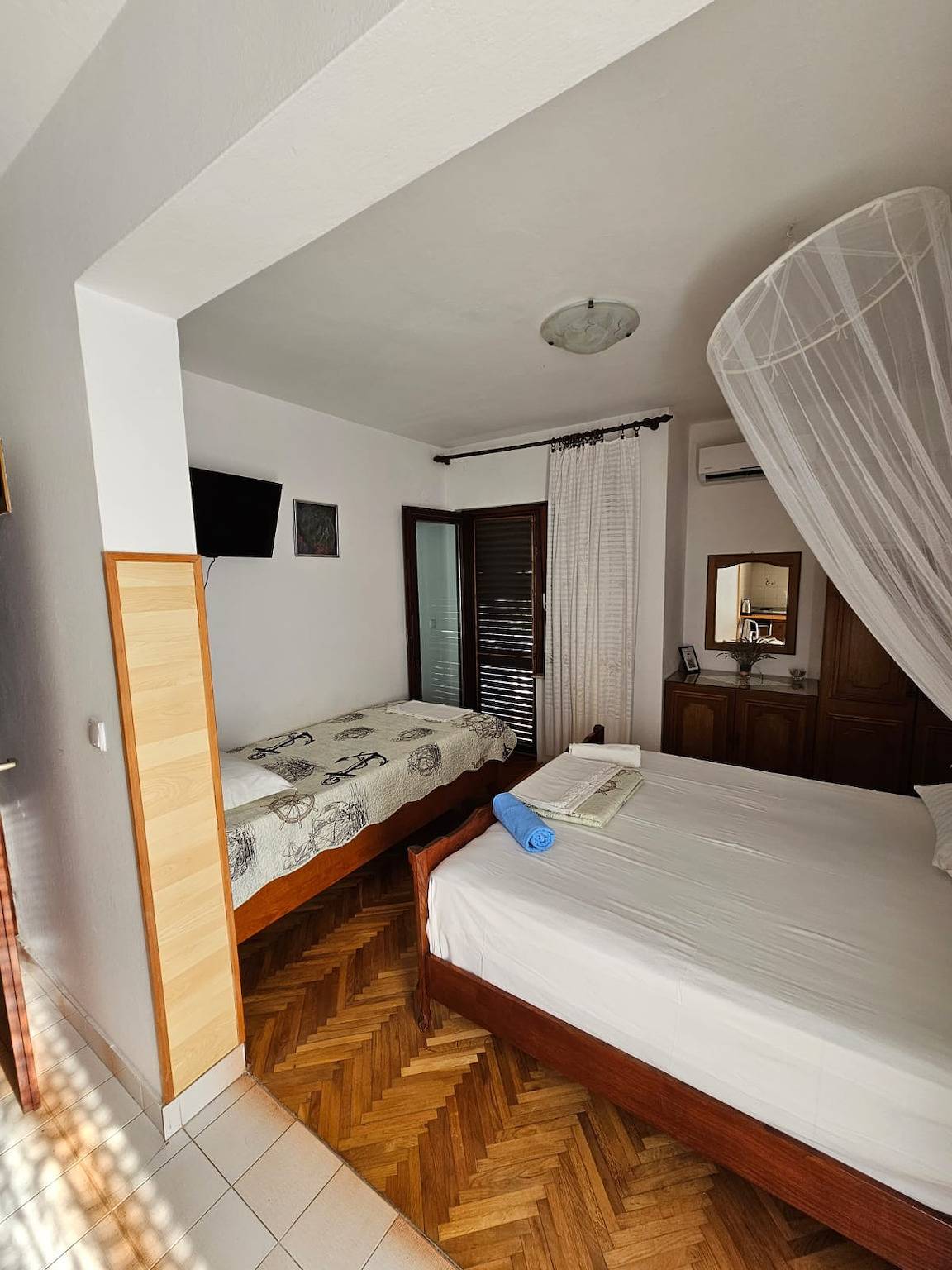 Ganzes Studio, Apartments Nestor - studio apartment A3 in Tribunj, Šibenik-Knin