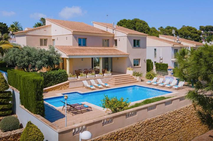 Location de vacances pour 12 personnes à Teulada