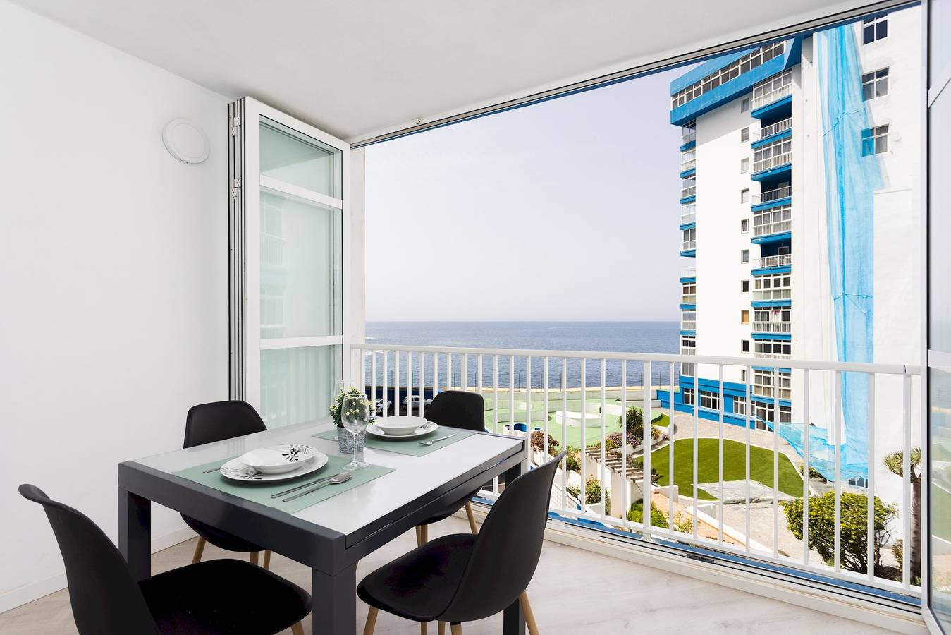 Appartement entier, Home2Book Relaxing Coastal Apt with Terrace in Playa Arena Negra, Tacoronte