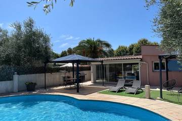 Location de vacances pour 6 personnes, avec jardin dans Marineland (Juan-les-Pins)