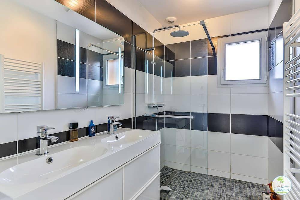 Entire apartment, Sanguinet - Lovely 3 satrs house 600m from the lake with all modern comforts in Sanguinet, Côte d’Argent