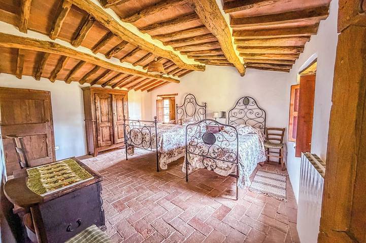 2 houses with private pool 20km from Pisa, Lucca and 30 from the sea in Buti, Pisa e dintorni