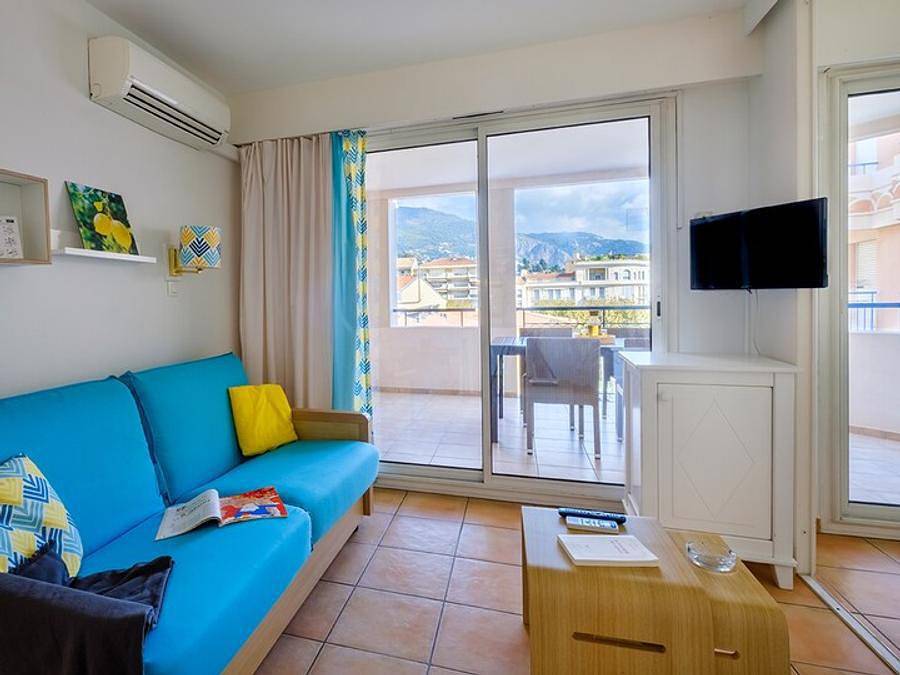 Pierre & Vacances Résidence Les Rivages du Parc - Studio 4 persons - Studio - 1 sleeping alcove - Balcony - Garden view in Menton, Nice region
