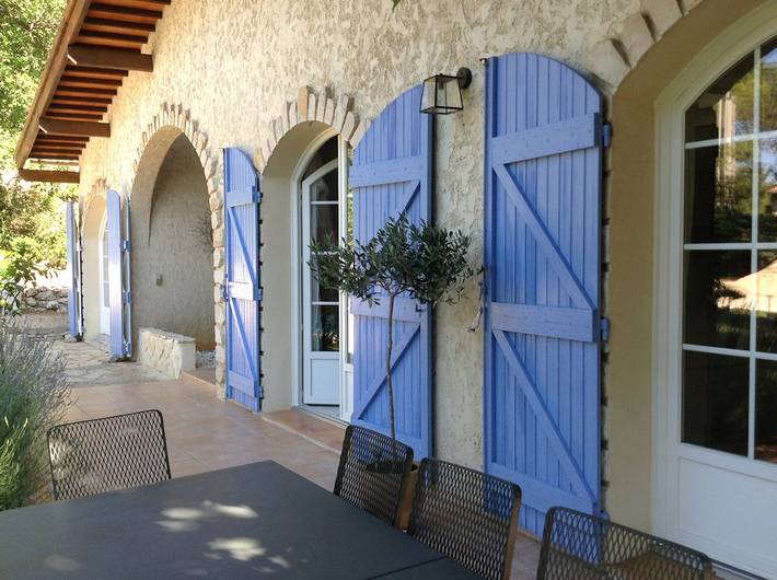 Chambre d’hôte pour 2 personnes, avec jardin ainsi que piscine et terrasse, animaux acceptés à Peypin